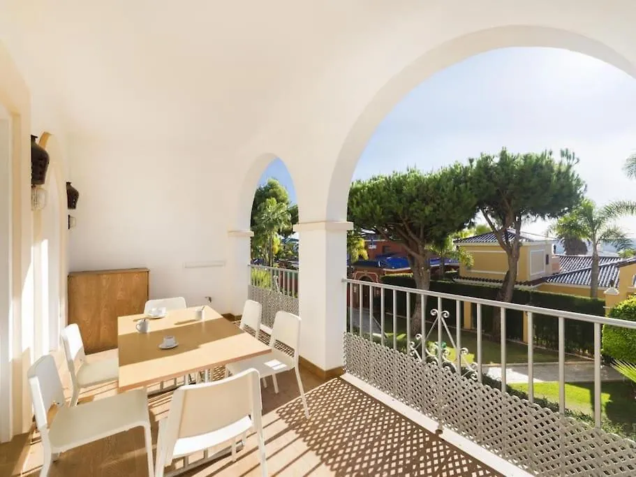 Apartment 2 Bedroom Apartment, With Sea Views, In Puerto Banus Marbella