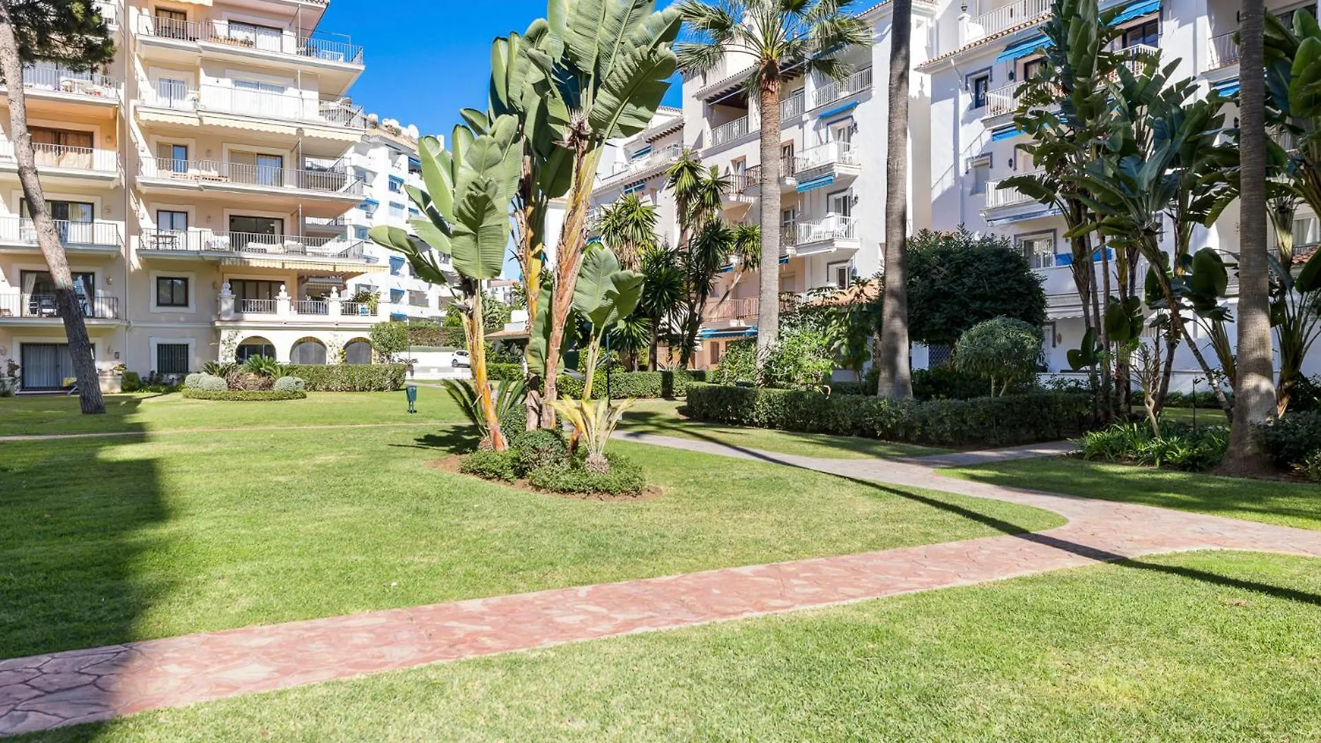 2 Bedroom Apartment, With Sea Views, In Puerto Banus Marbella Apartment